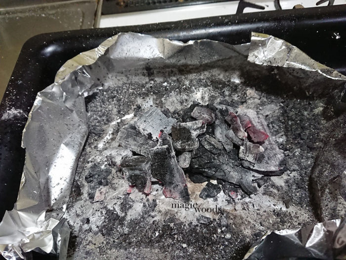 キャンプや家で炭火を使った時の消火方法とリサイクル方法
