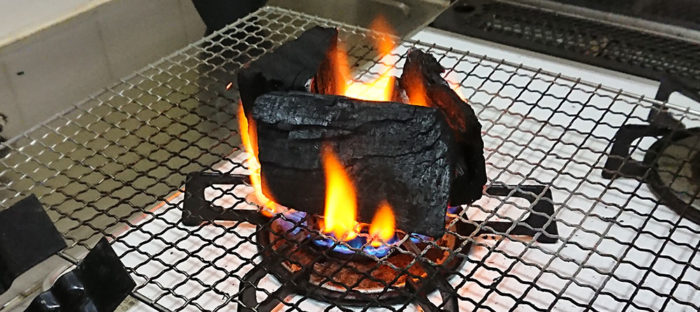 自炊でキャンプ飯！まずは火おこしから！